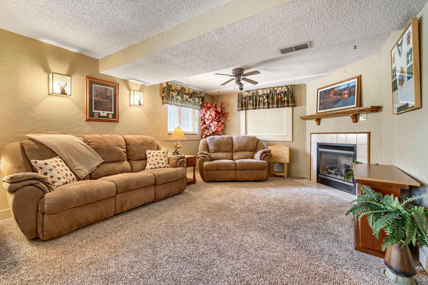 7398 214th Street N