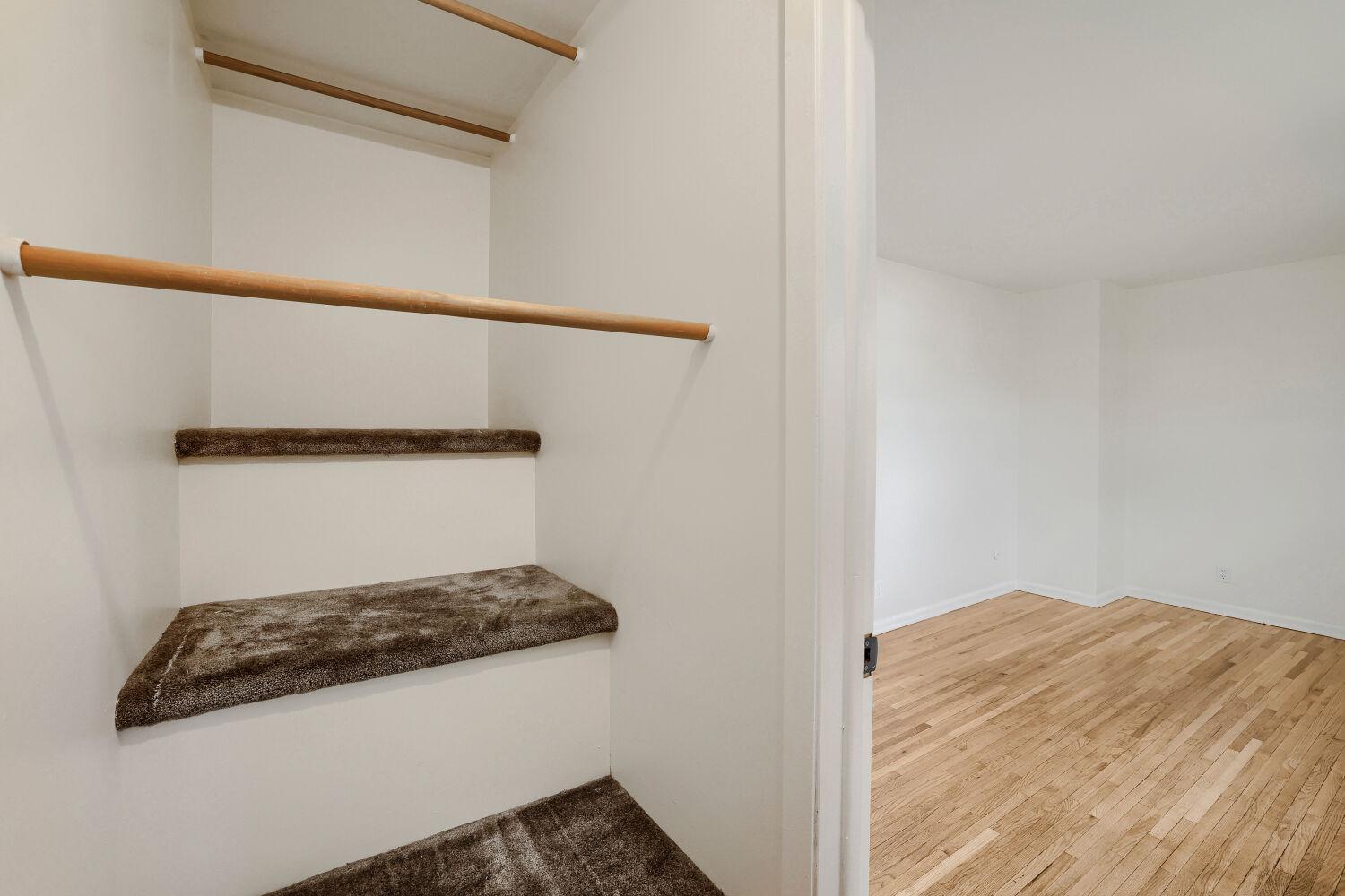 1366 Colonial Drive Unit: 1366