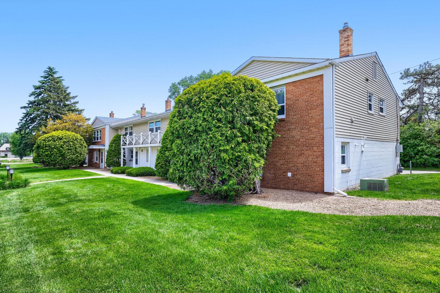 1366 Colonial Drive Unit: 1366