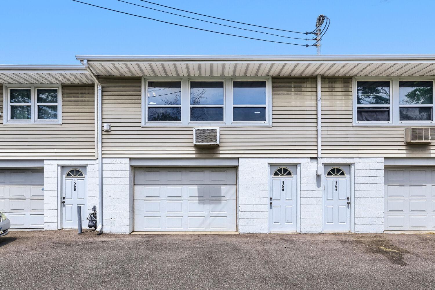 1366 Colonial Drive Unit: 1366