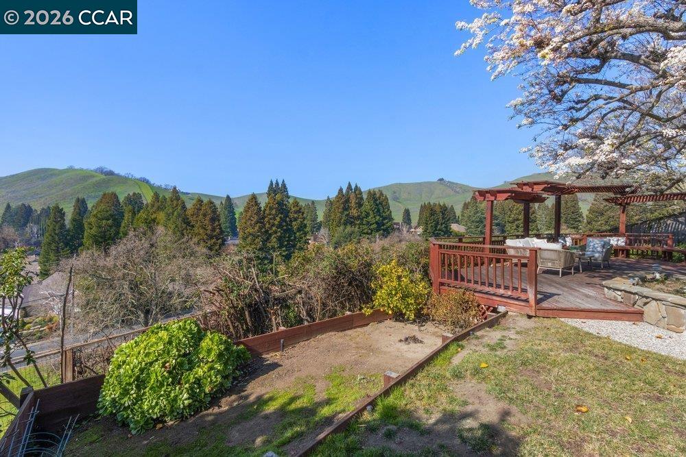 182 Golden Ridge Road