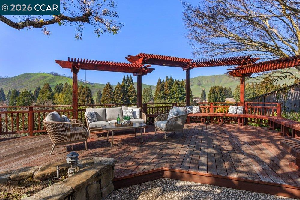 182 Golden Ridge Road