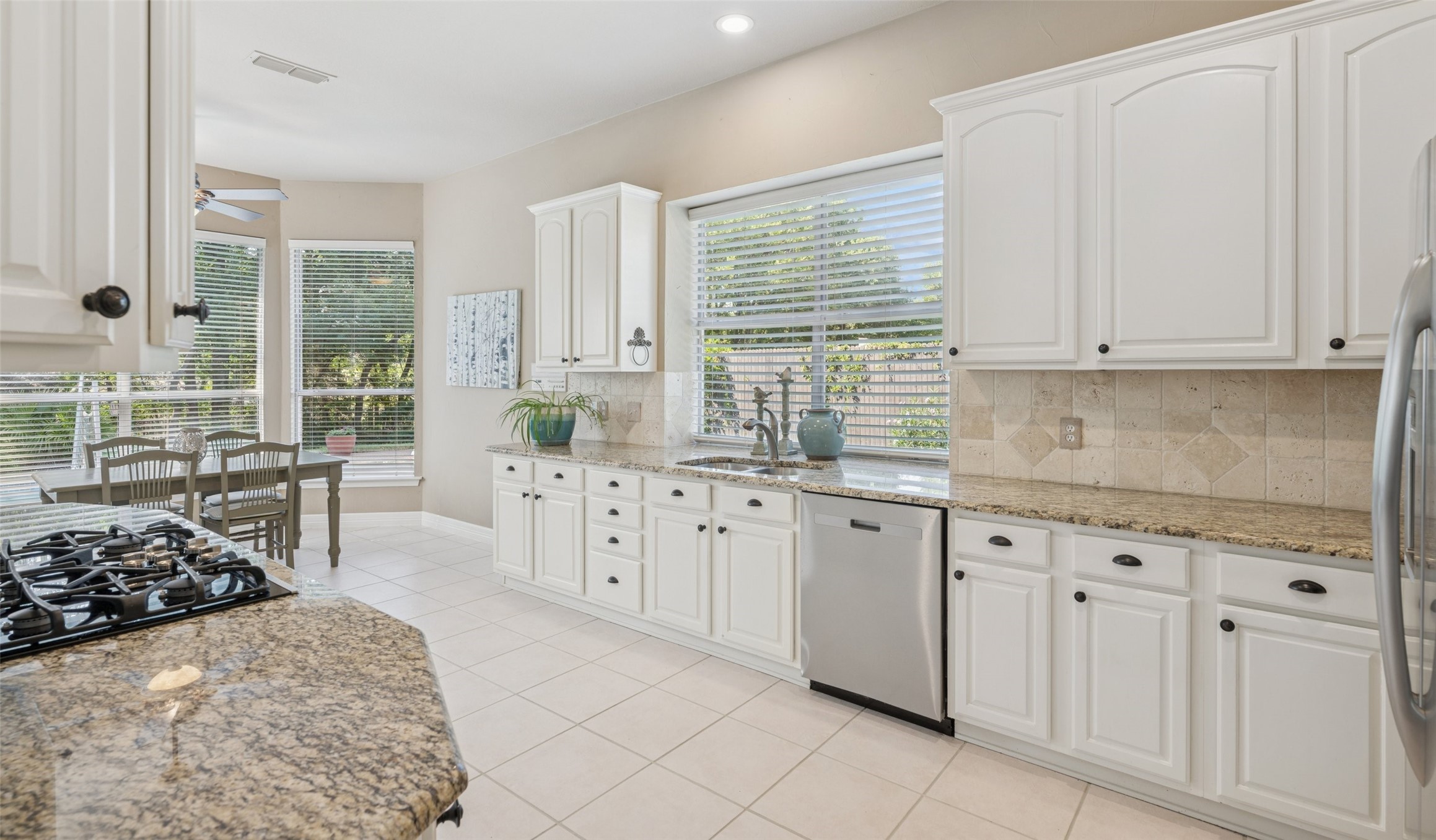 305 Canyon Lake Drive