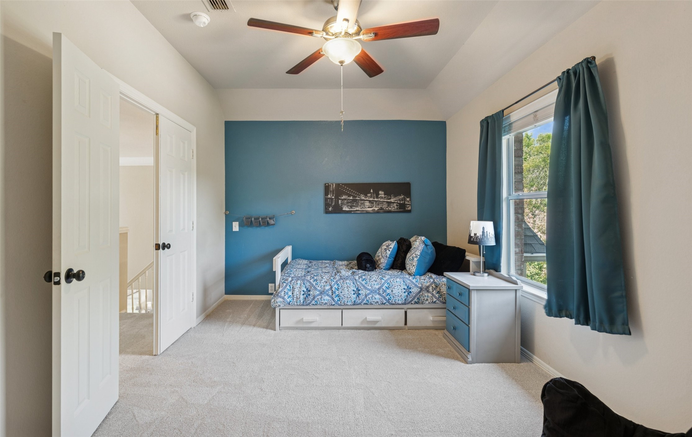 305 Canyon Lake Drive
