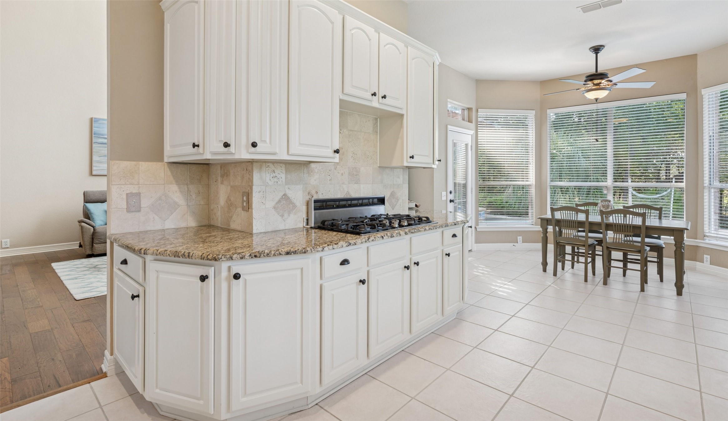 305 Canyon Lake Drive