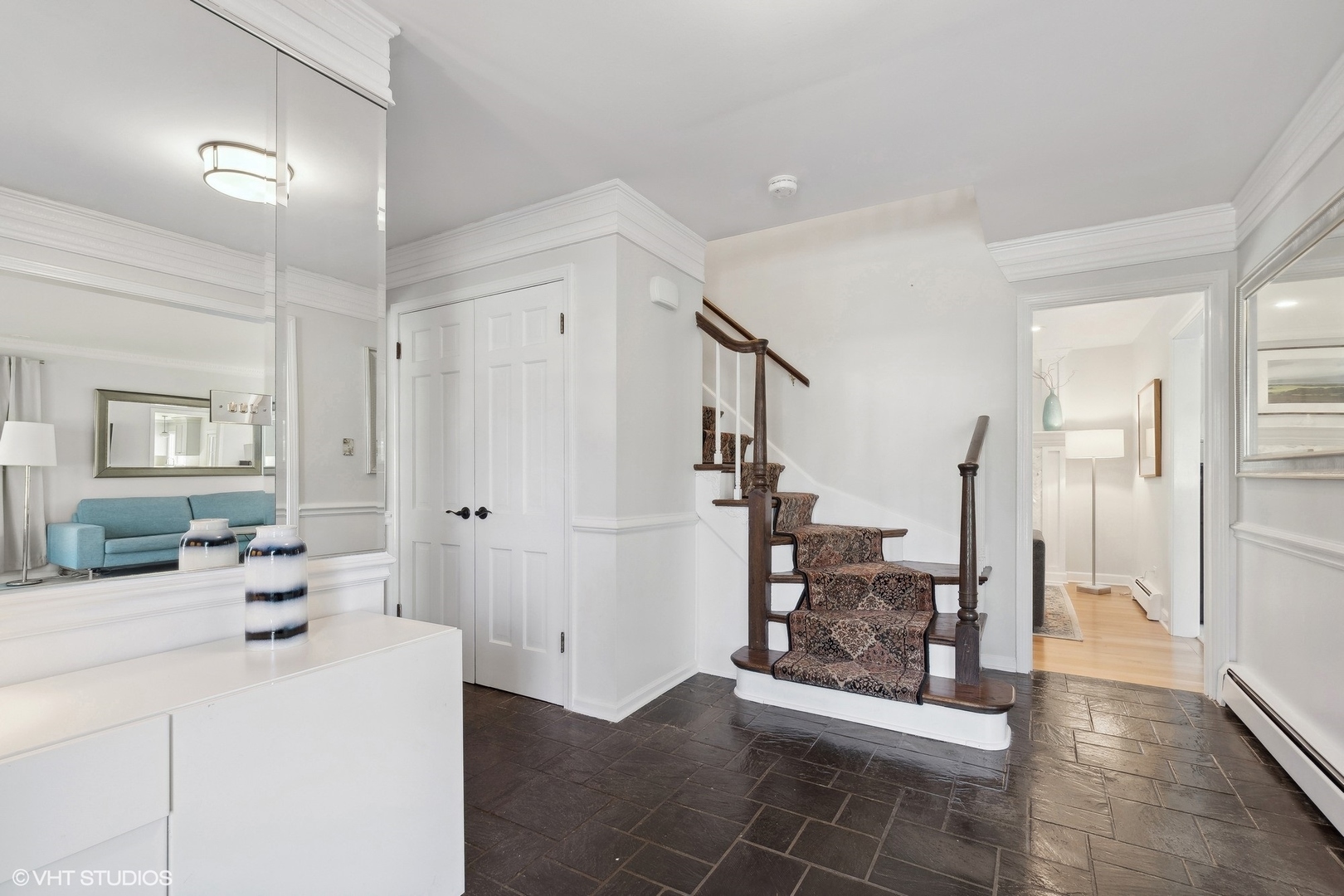 729 Ambleside Drive