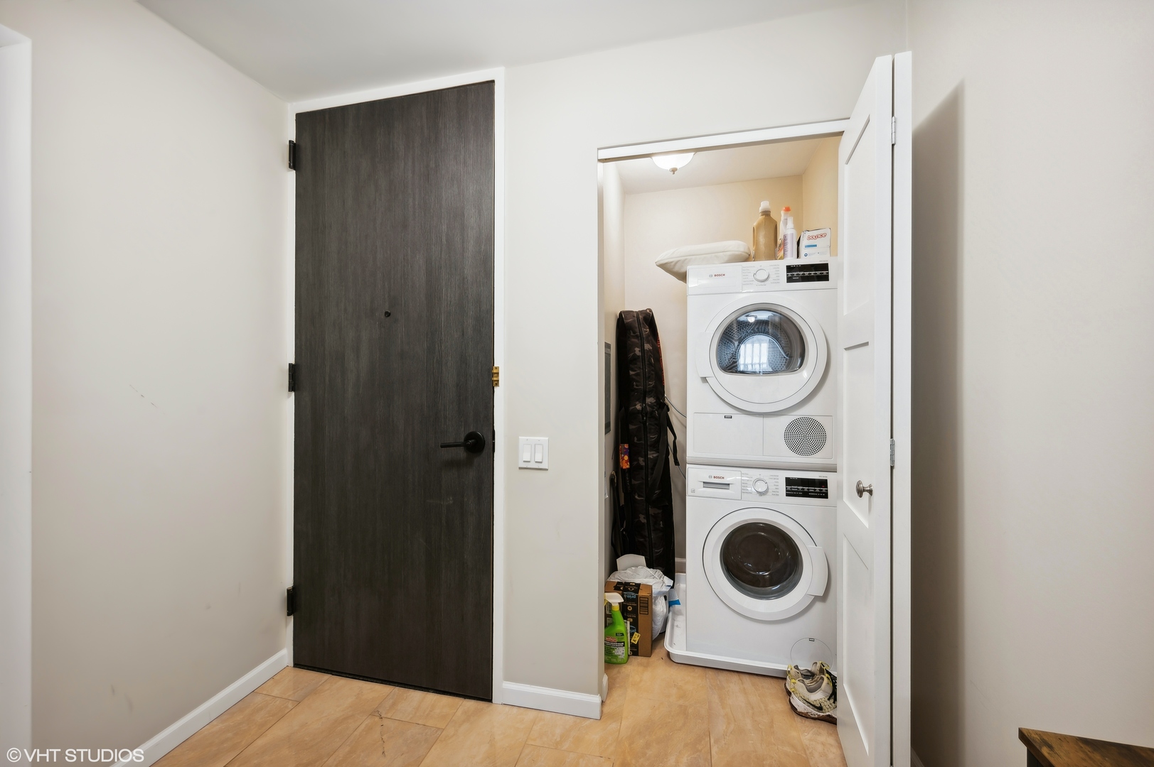 1030 N State Street Unit: 42B