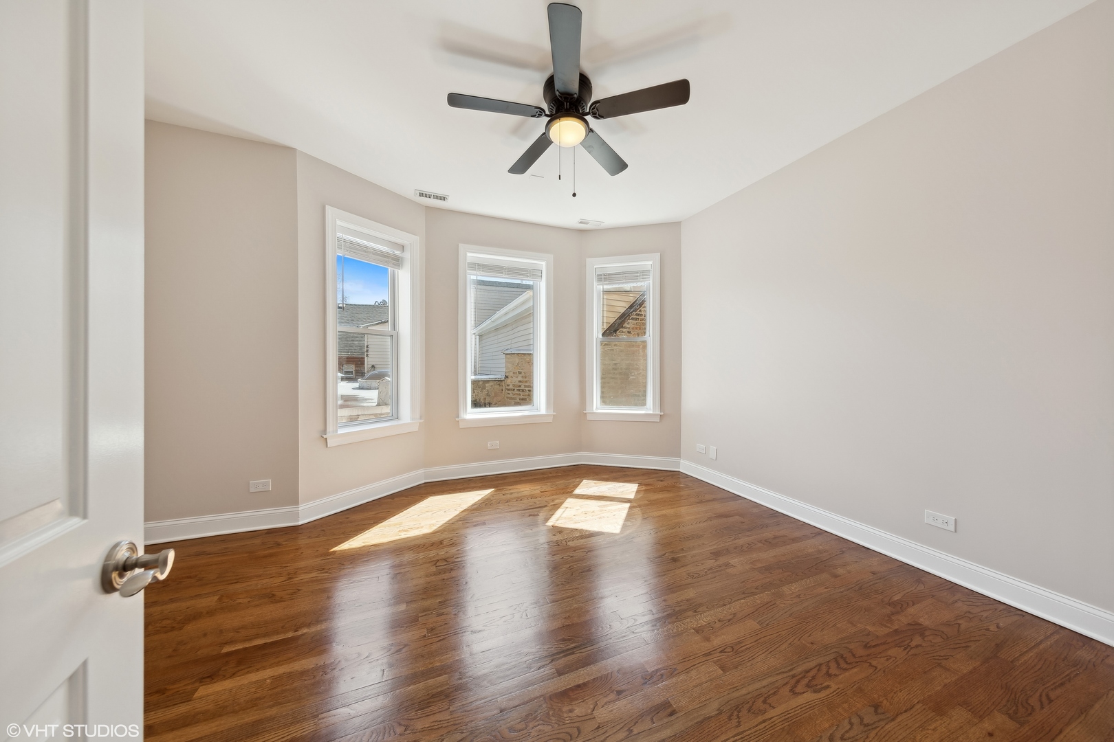 1523 N Wicker Park Avenue Unit: 2