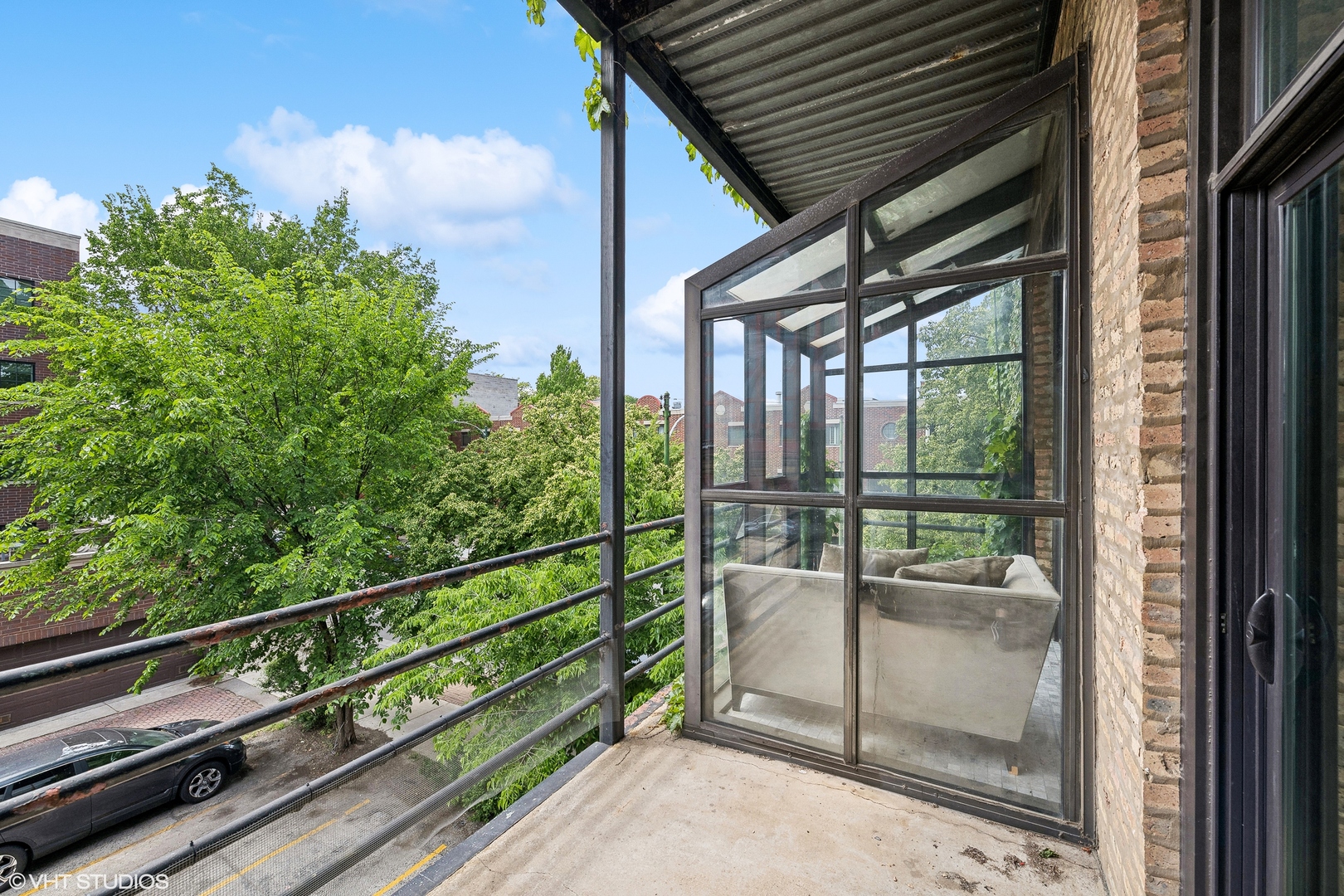 2525 N SHEFFIELD Avenue Unit: 2A