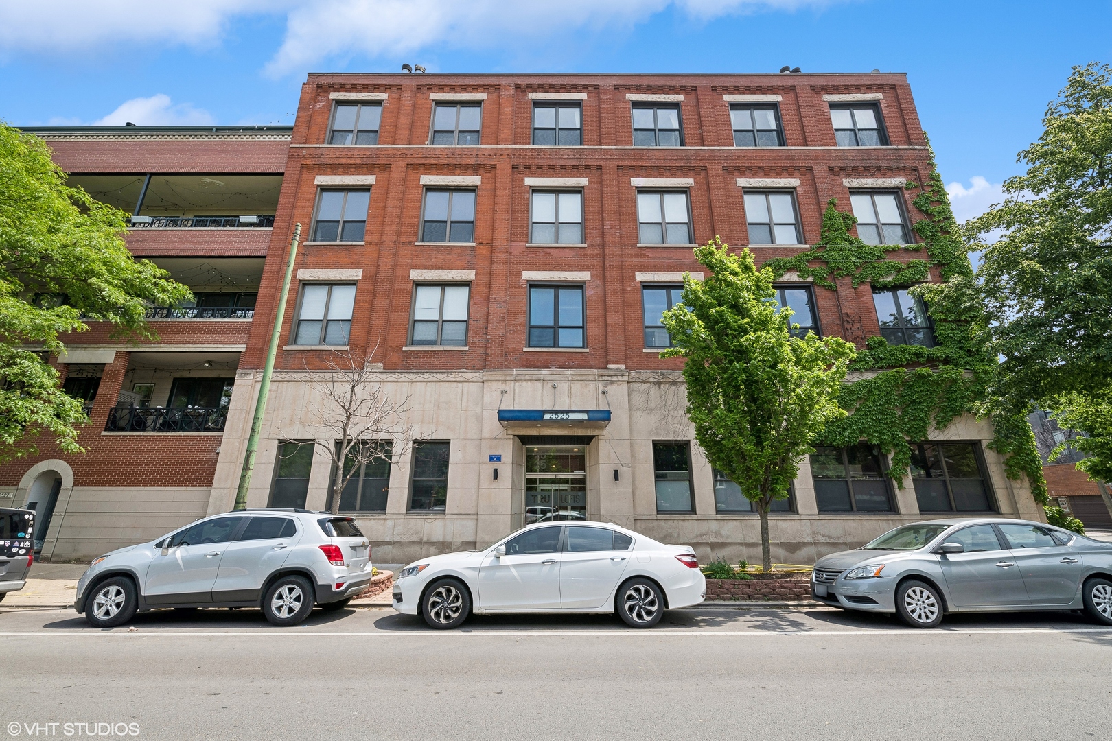 2525 N SHEFFIELD Avenue Unit: 2A