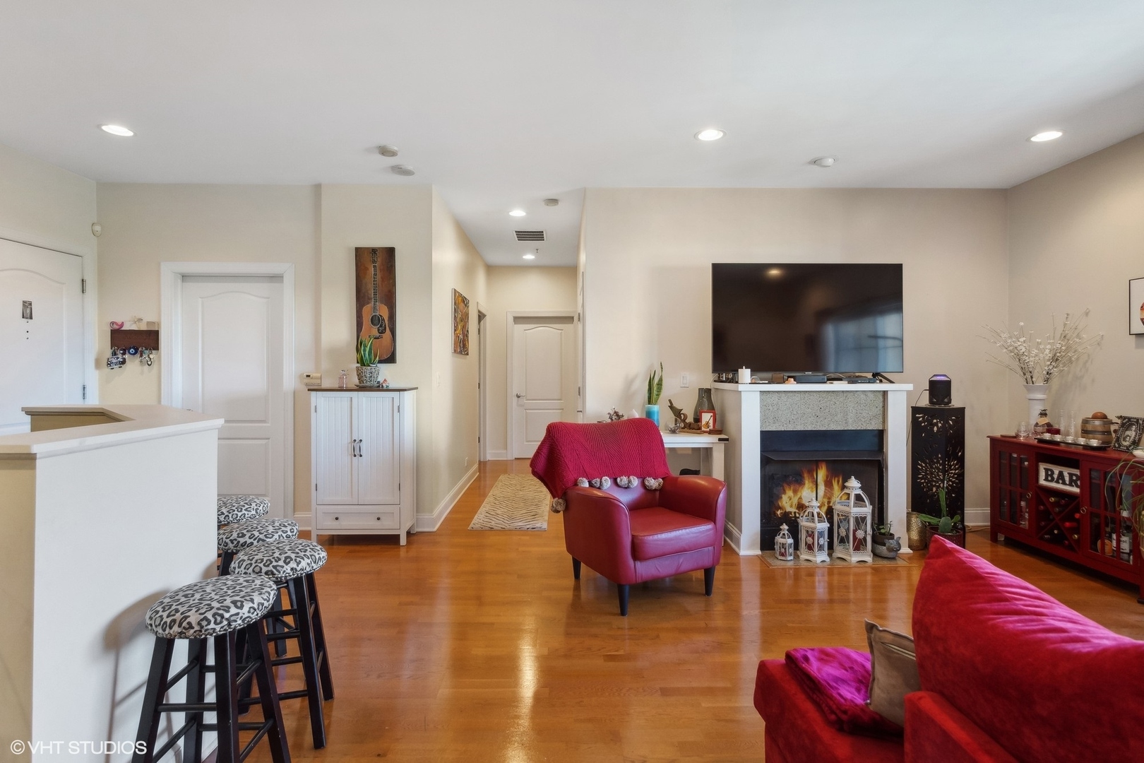 4953 Oakton Street Unit: 404