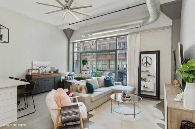 1224 W Van Buren Street Unit: 426