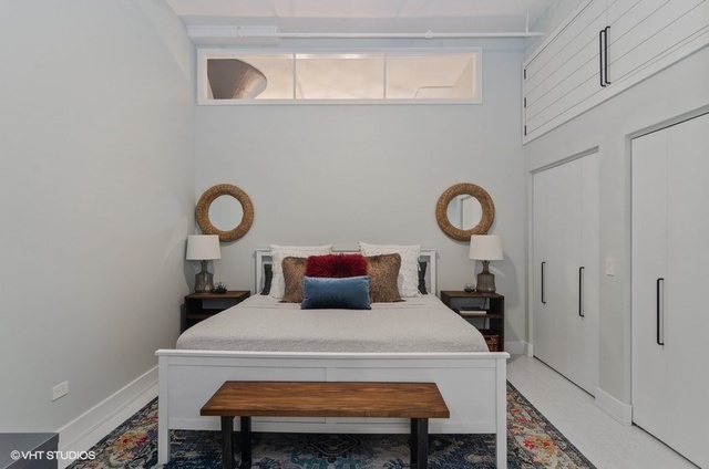 1224 W Van Buren Street Unit: 426