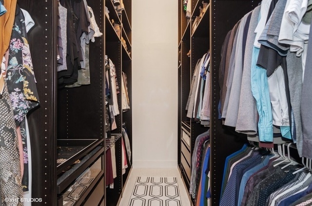 1224 W Van Buren Street Unit: 426
