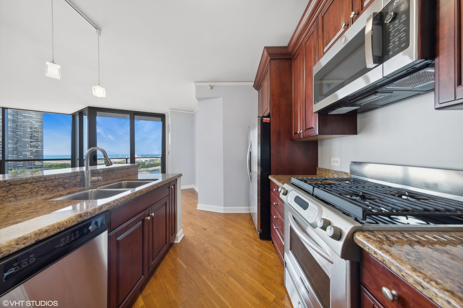 420 E WATERSIDE Drive Unit: 1013