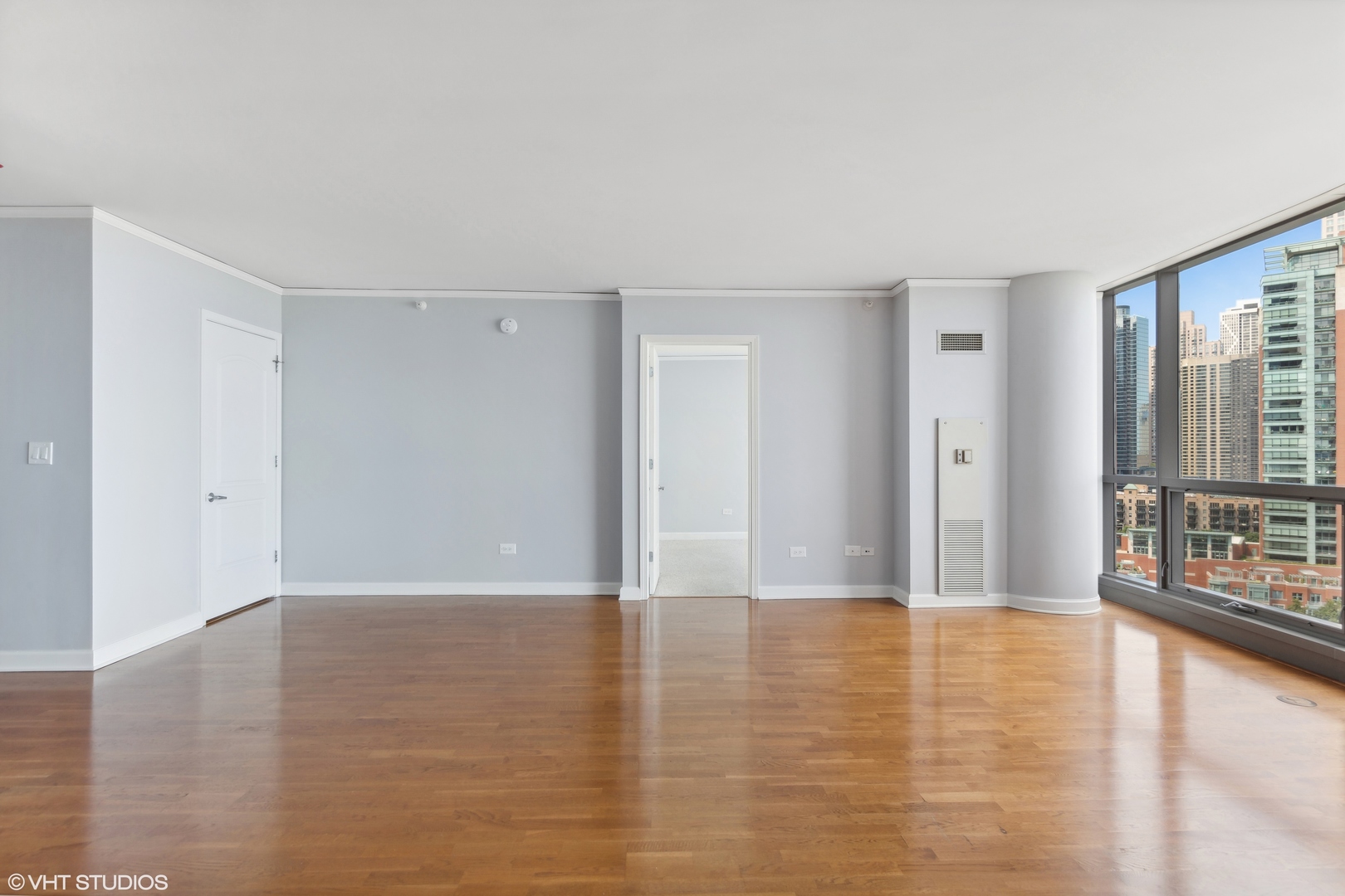 420 E WATERSIDE Drive Unit: 1013