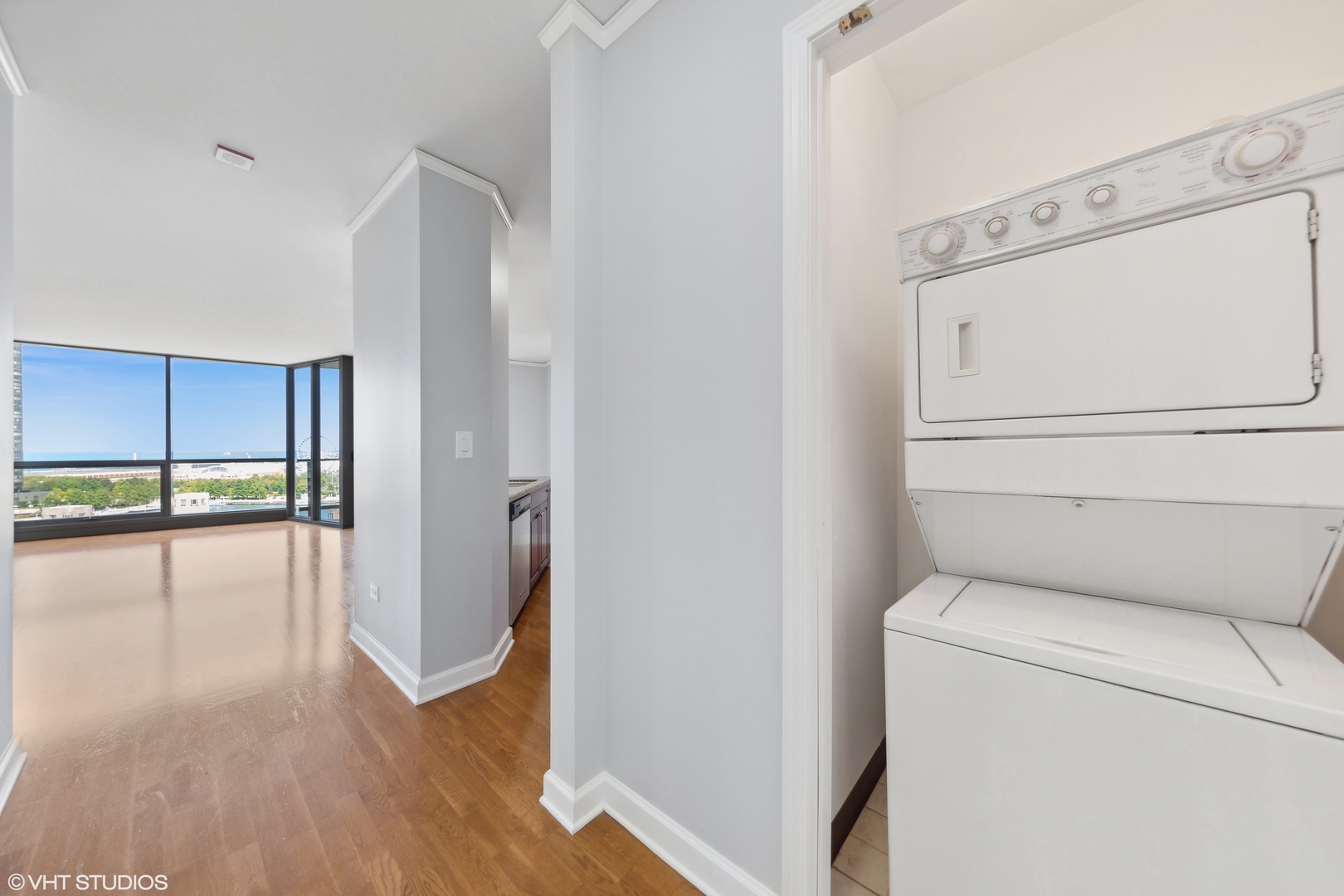 420 E WATERSIDE Drive Unit: 1013