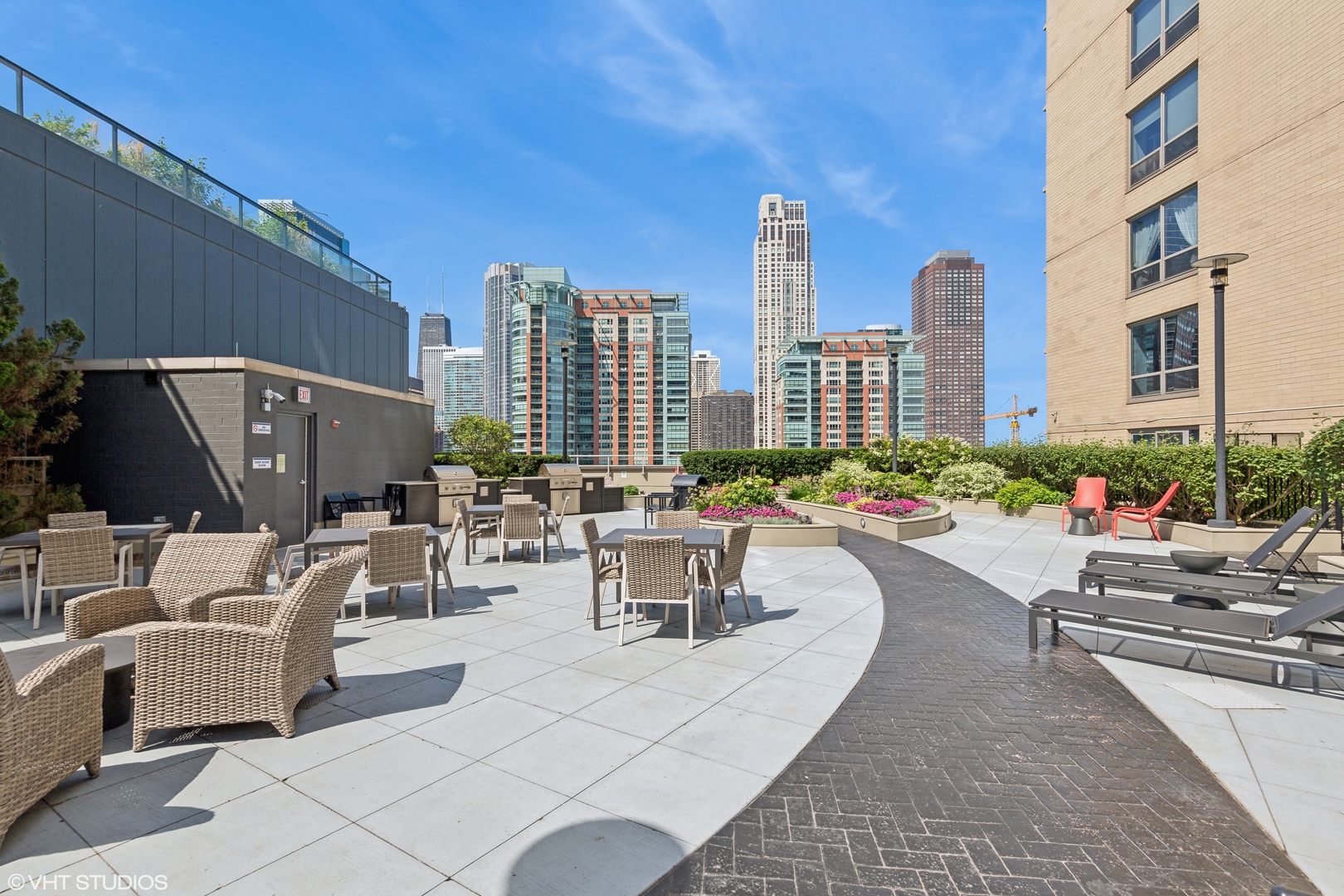 420 E WATERSIDE Drive Unit: 1013