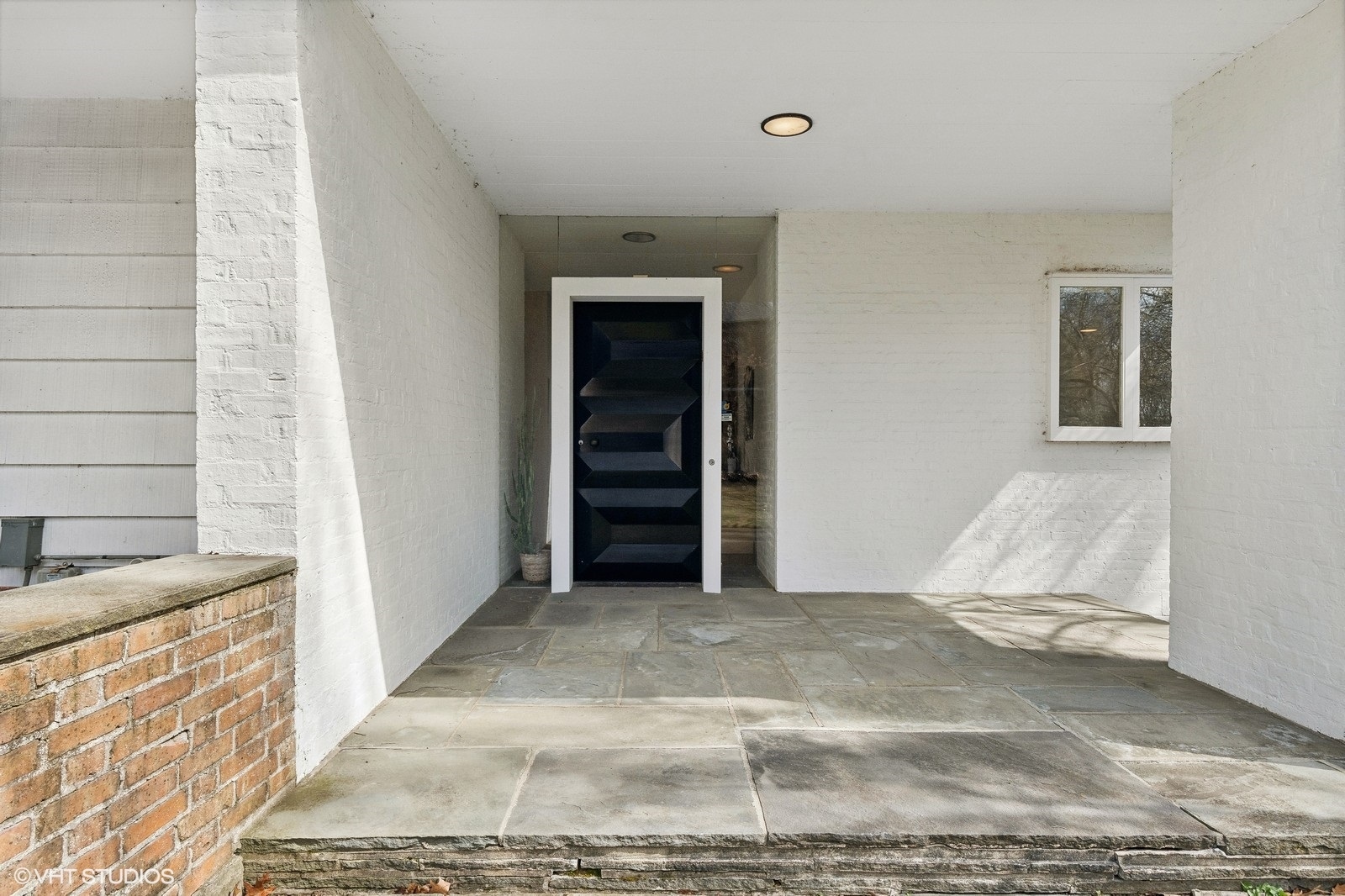 155 S Deere Park Drive