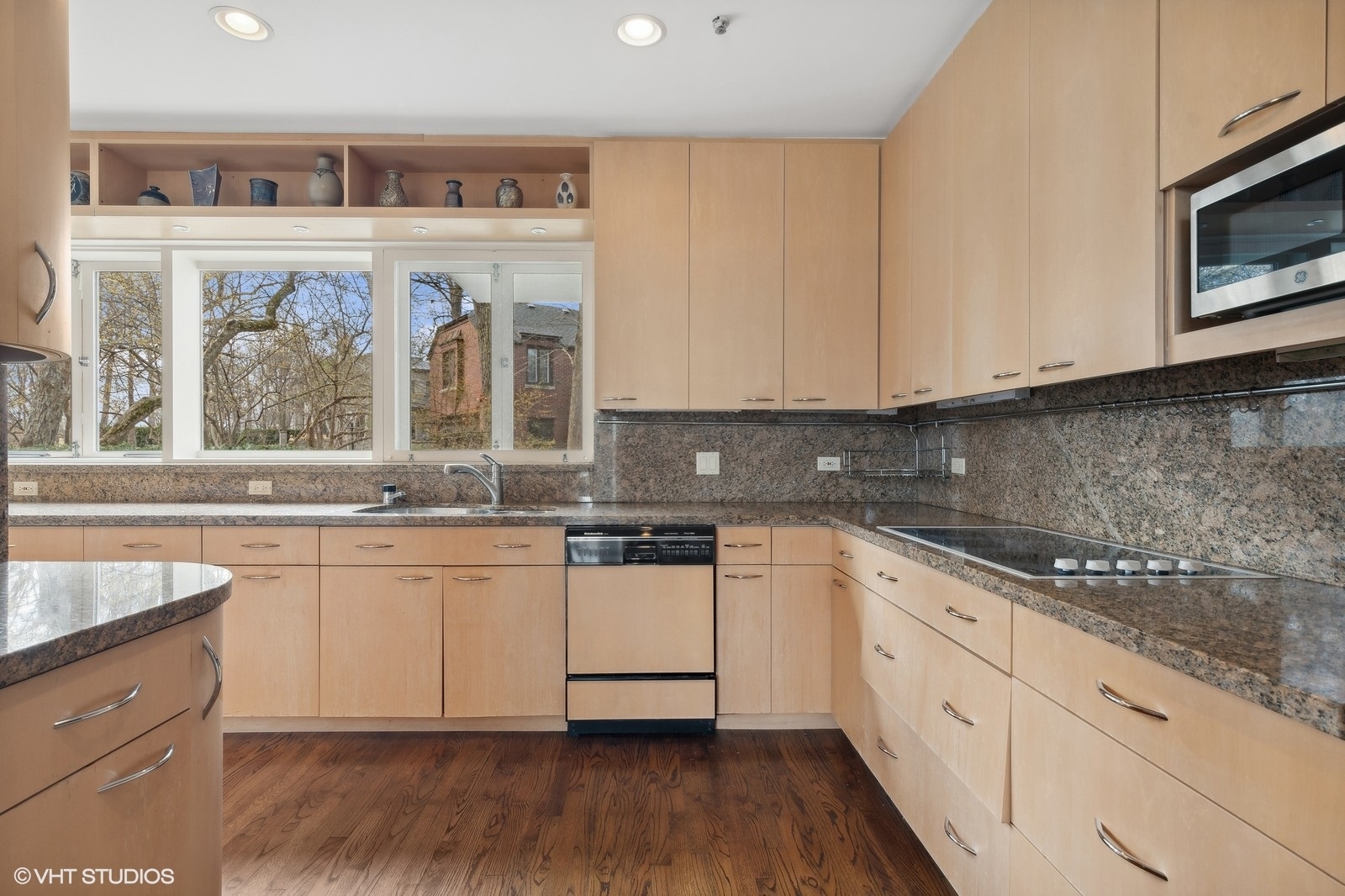 155 S Deere Park Drive