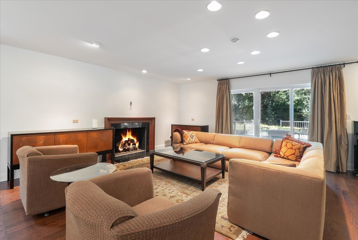 140 Doral Court