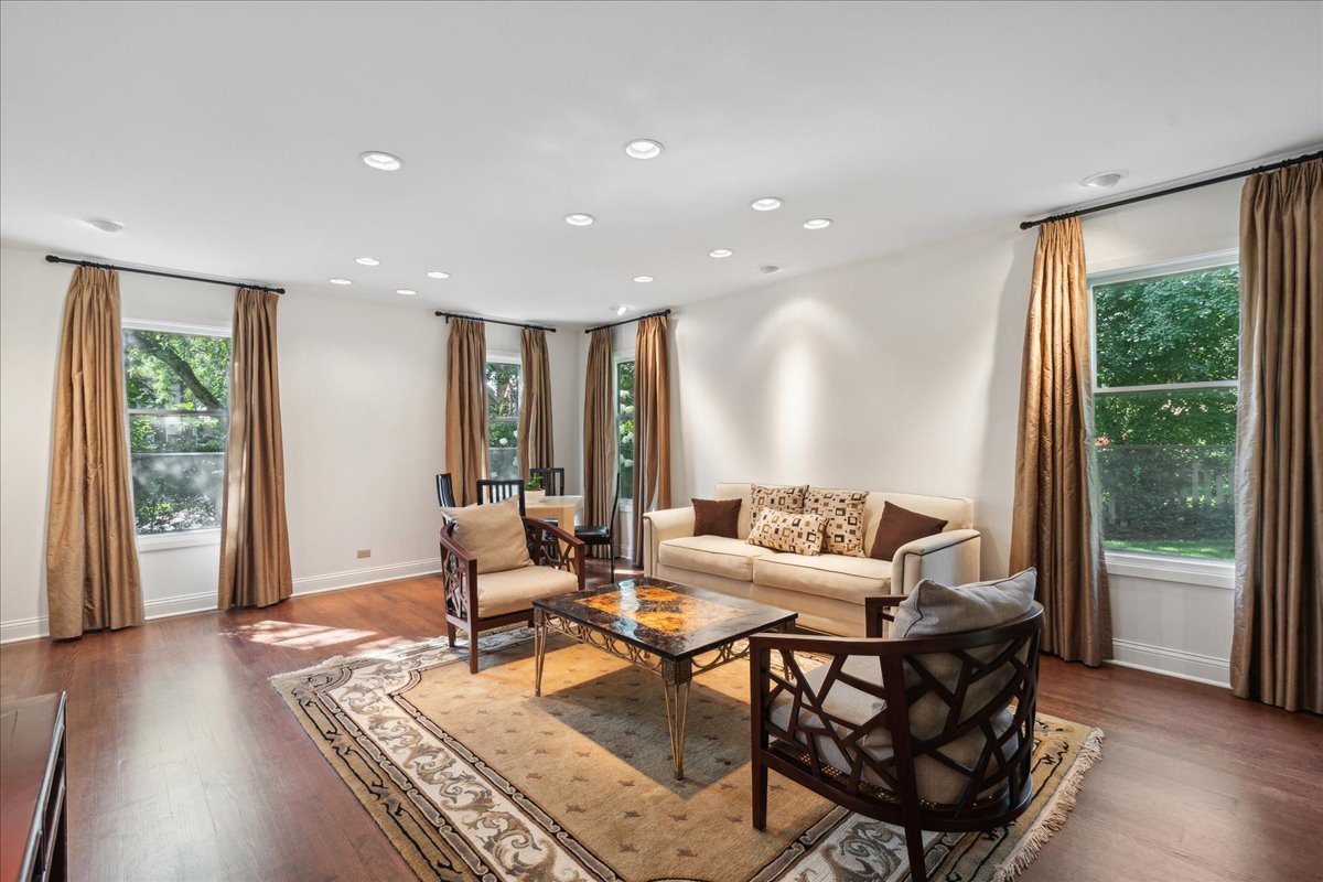 140 Doral Court