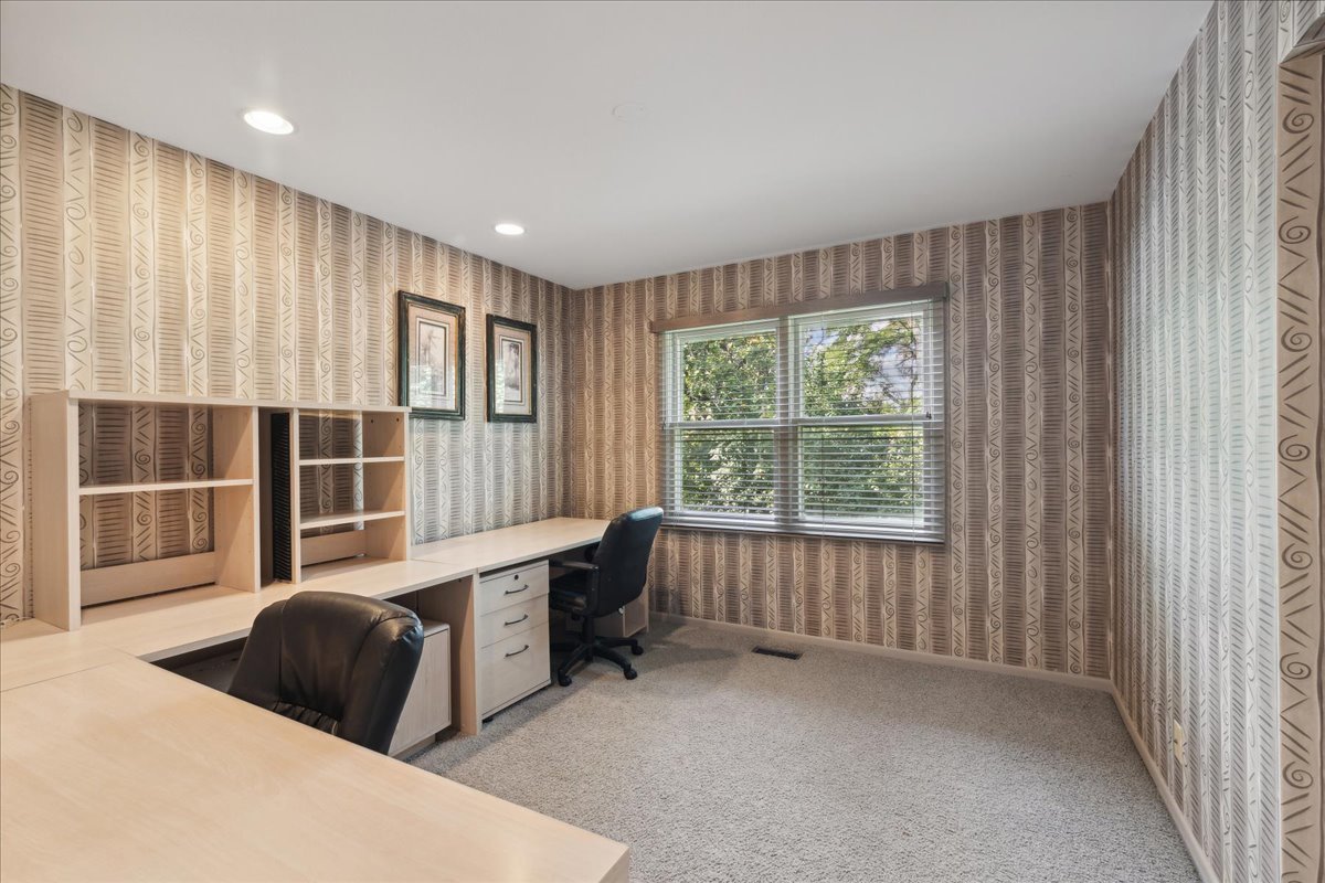 140 Doral Court