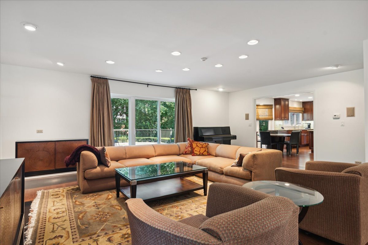 140 Doral Court