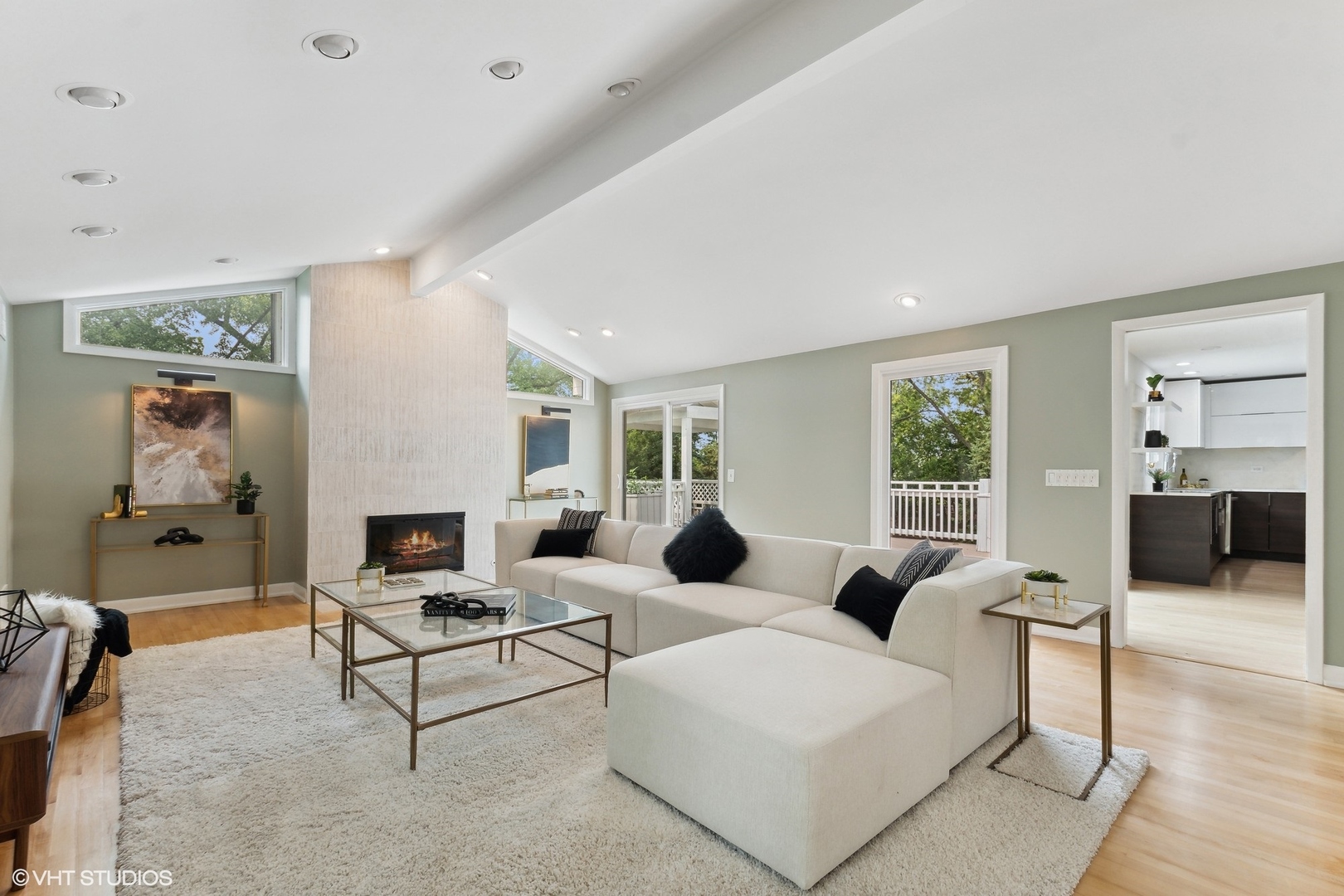 16 Red Oak Lane