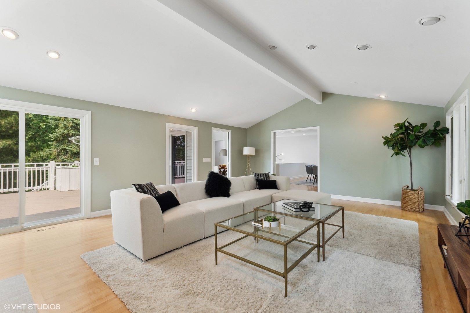 16 Red Oak Lane