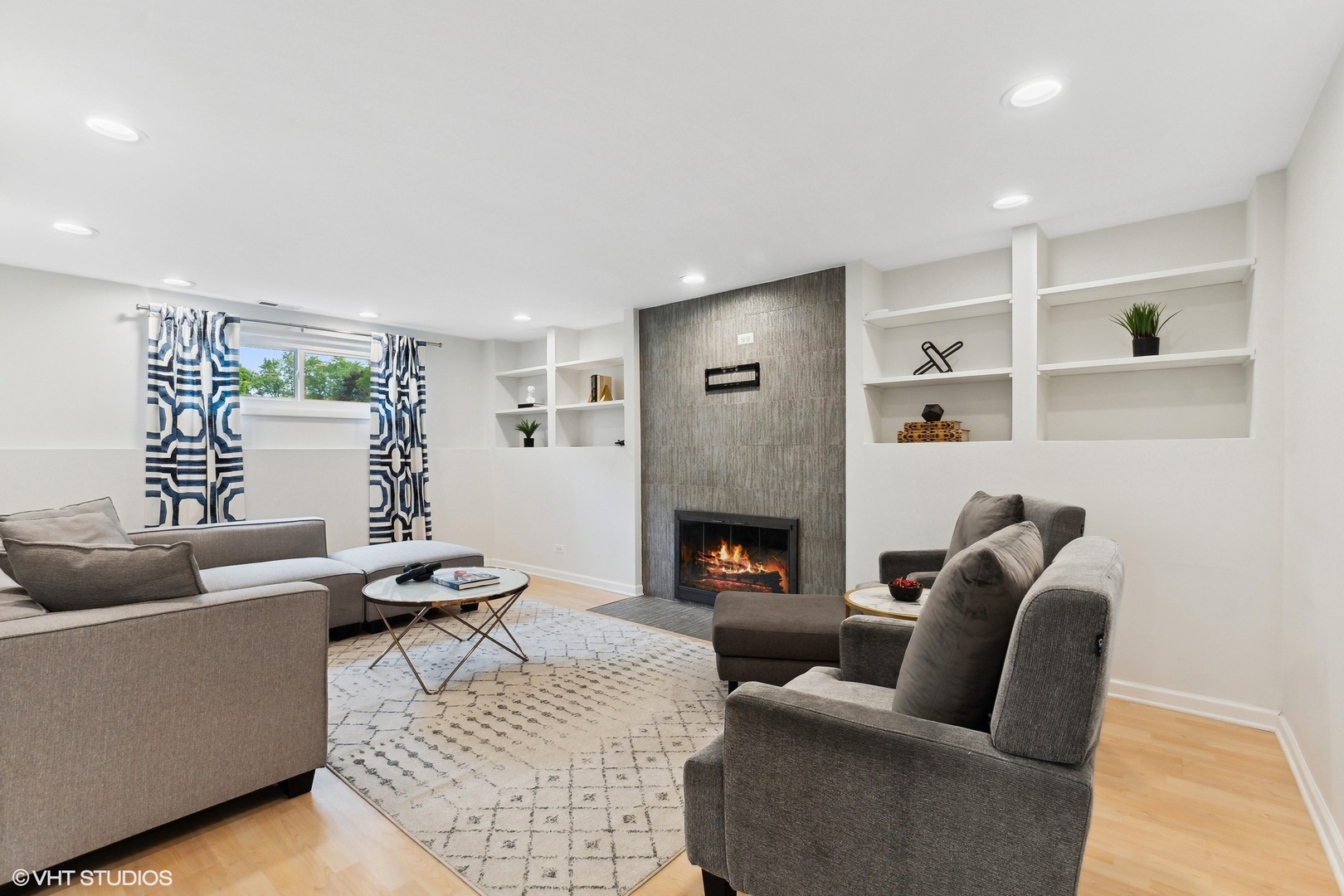 16 Red Oak Lane
