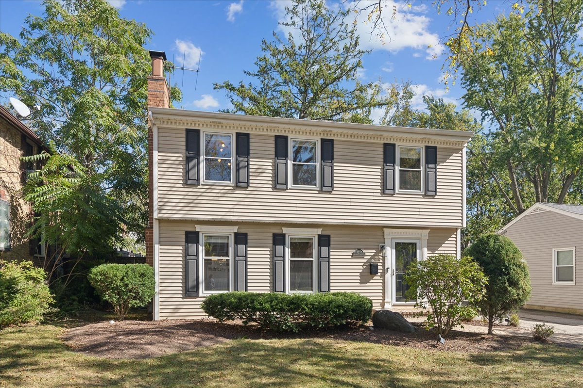 1037 Sheridan Road
