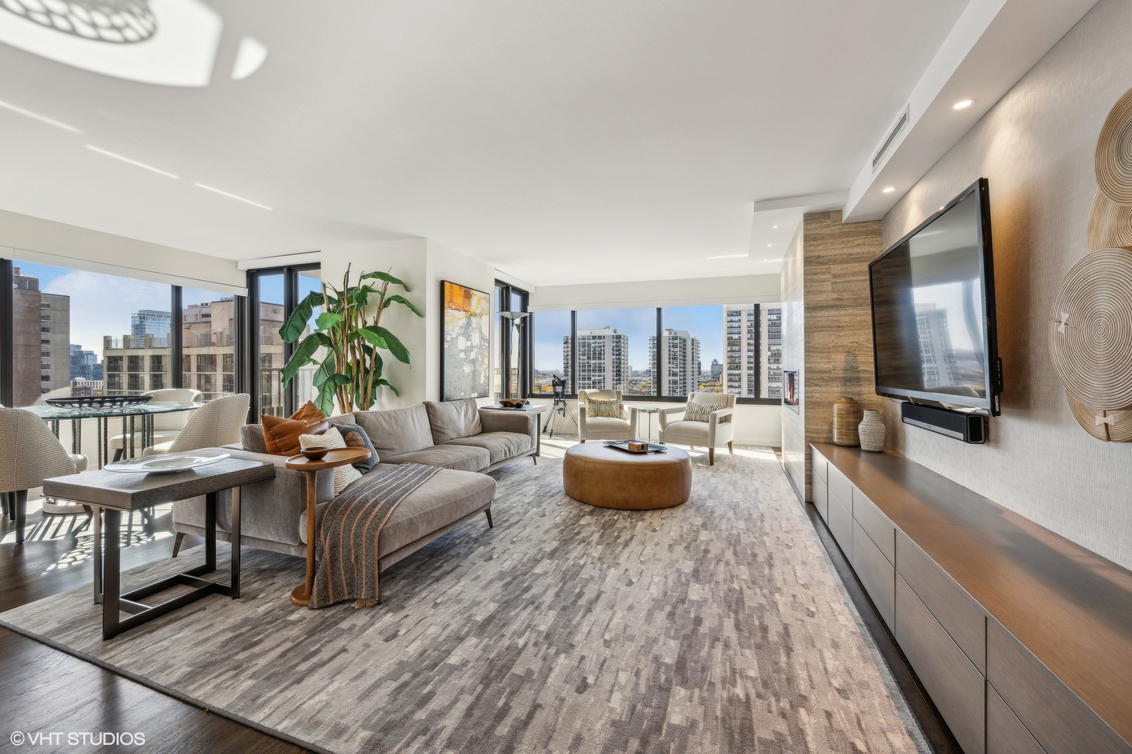 1501 N State Parkway Unit: 20E