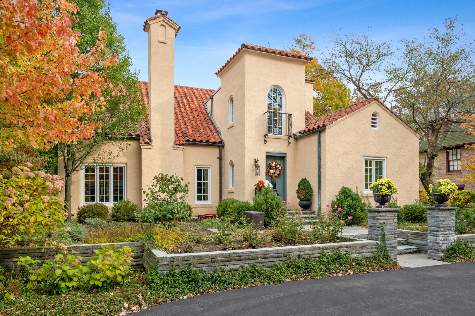 1001 Wildwood Lane