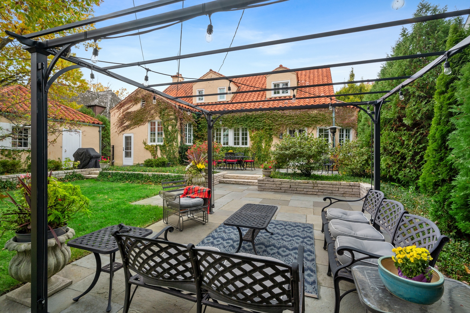 1001 Wildwood Lane
