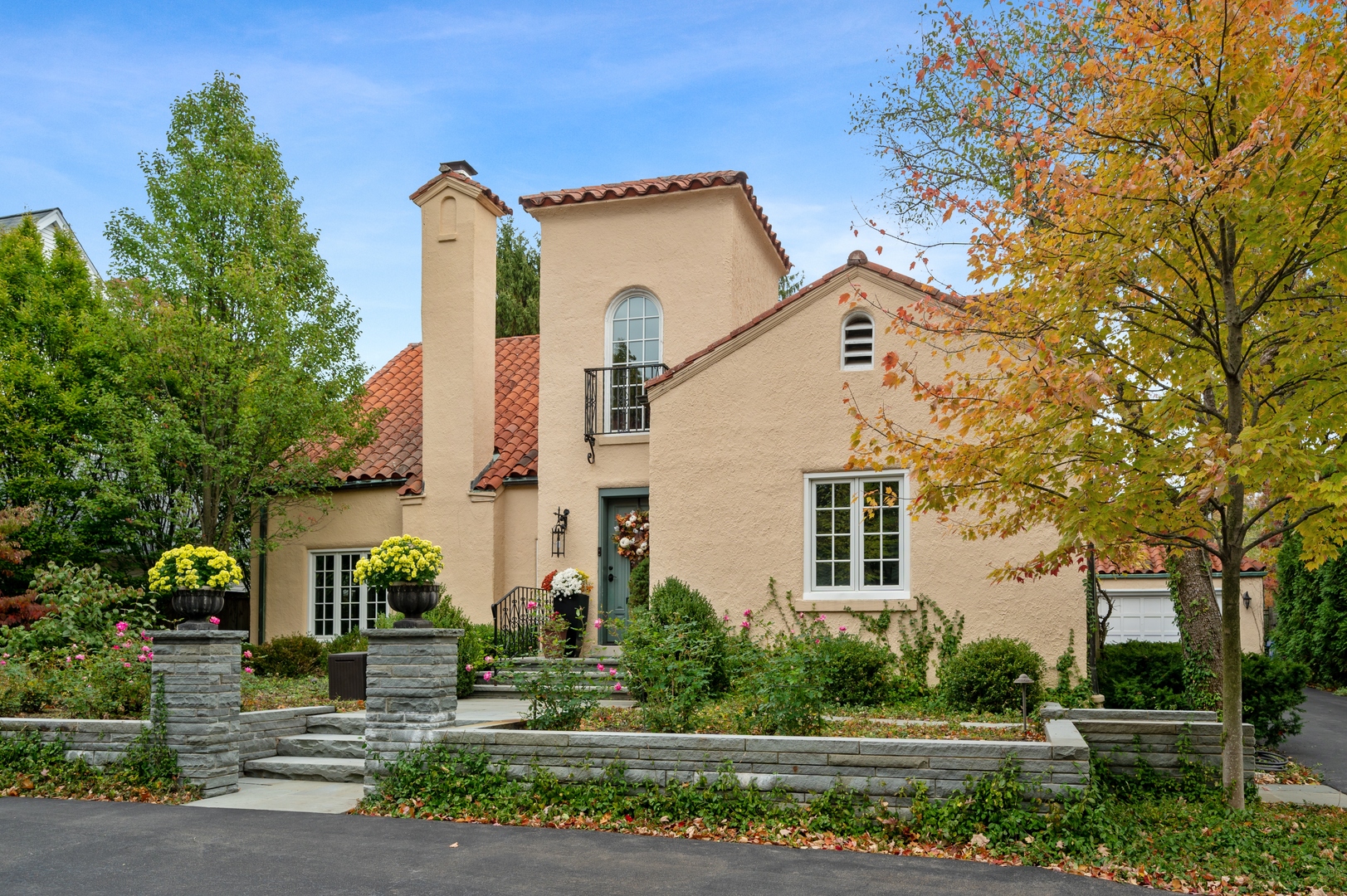 1001 Wildwood Lane