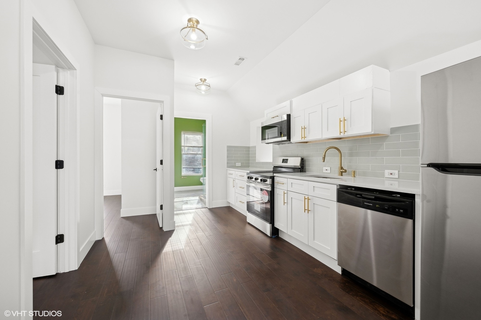 2313 W Fullerton Avenue Unit: 2