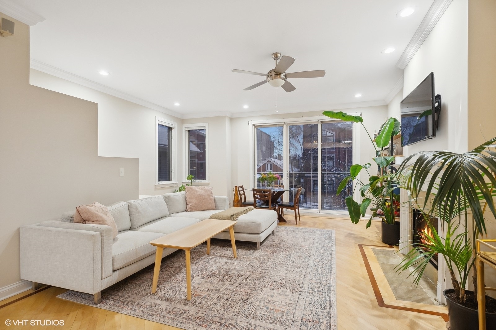 1849 W ARMITAGE Avenue Unit: 2