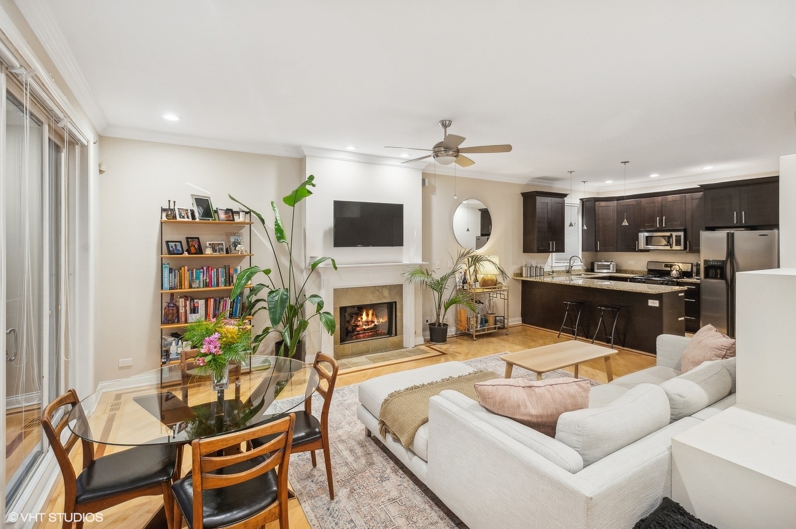 1849 W ARMITAGE Avenue Unit: 2