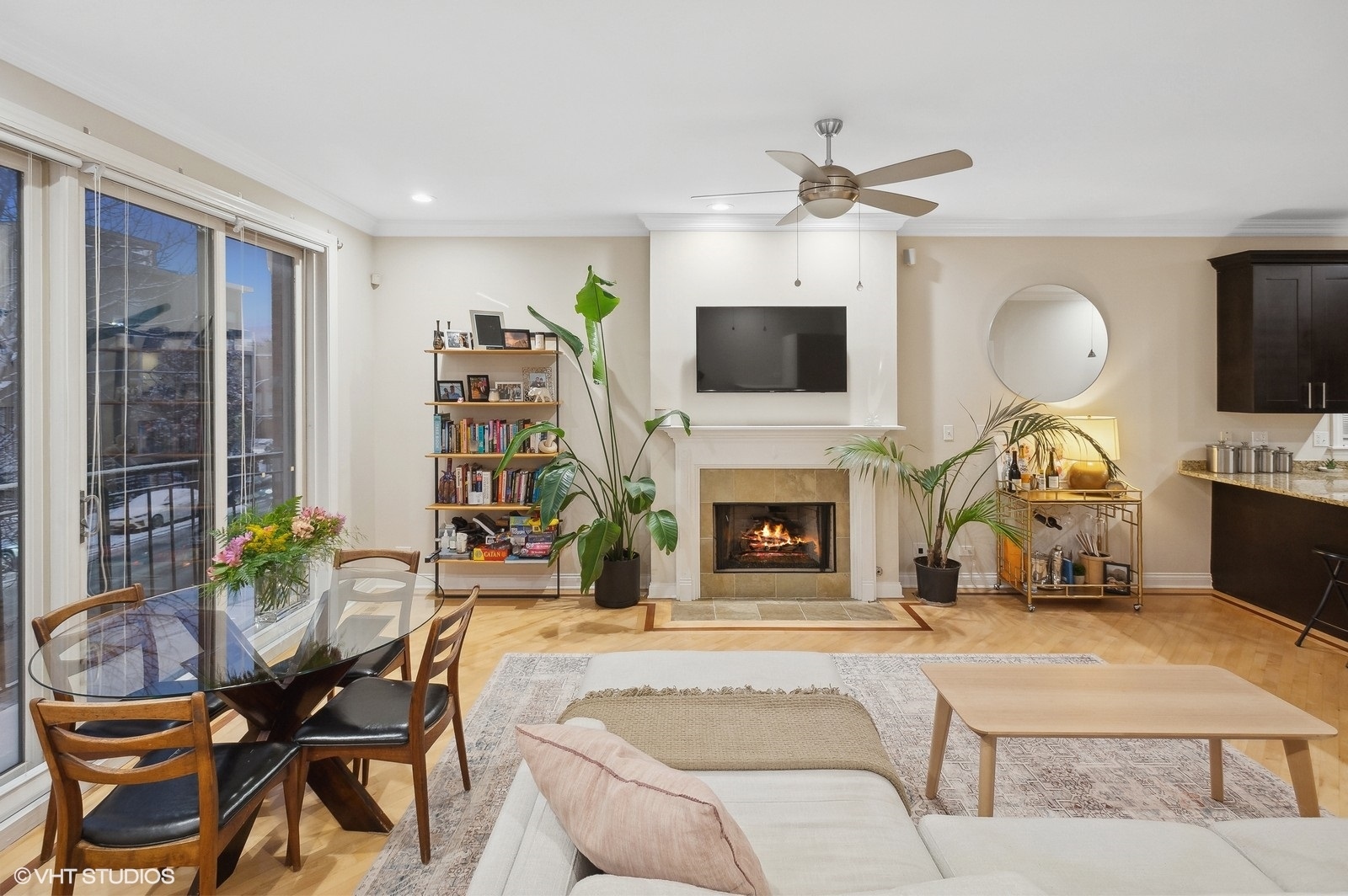 1849 W ARMITAGE Avenue Unit: 2