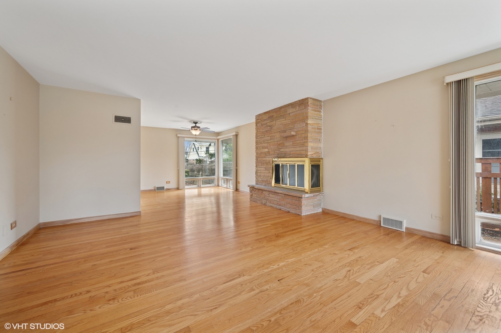213 N Forest Avenue