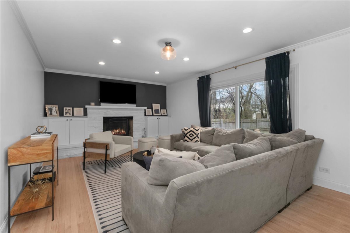 1680 Dartmouth Lane