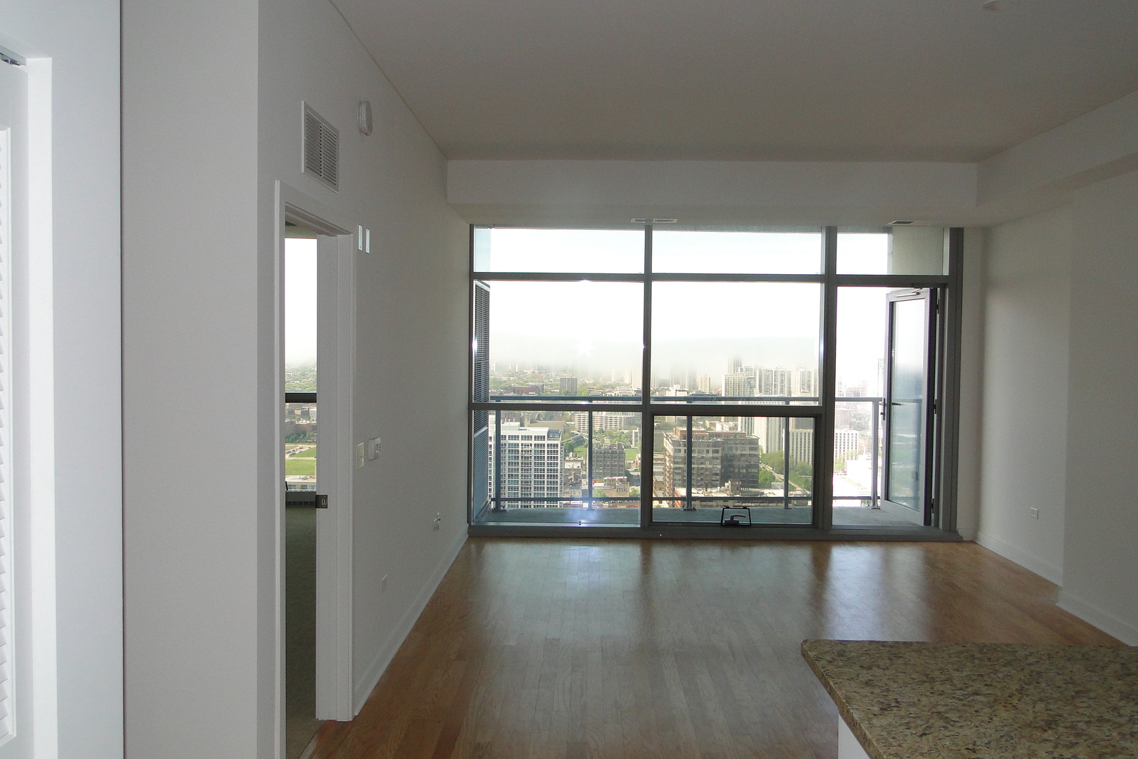 303 W Ohio Street Unit: 3708