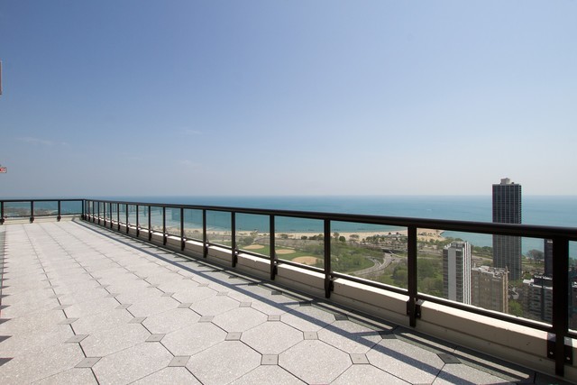 1560 N Sandburg Terrace Unit: 1411