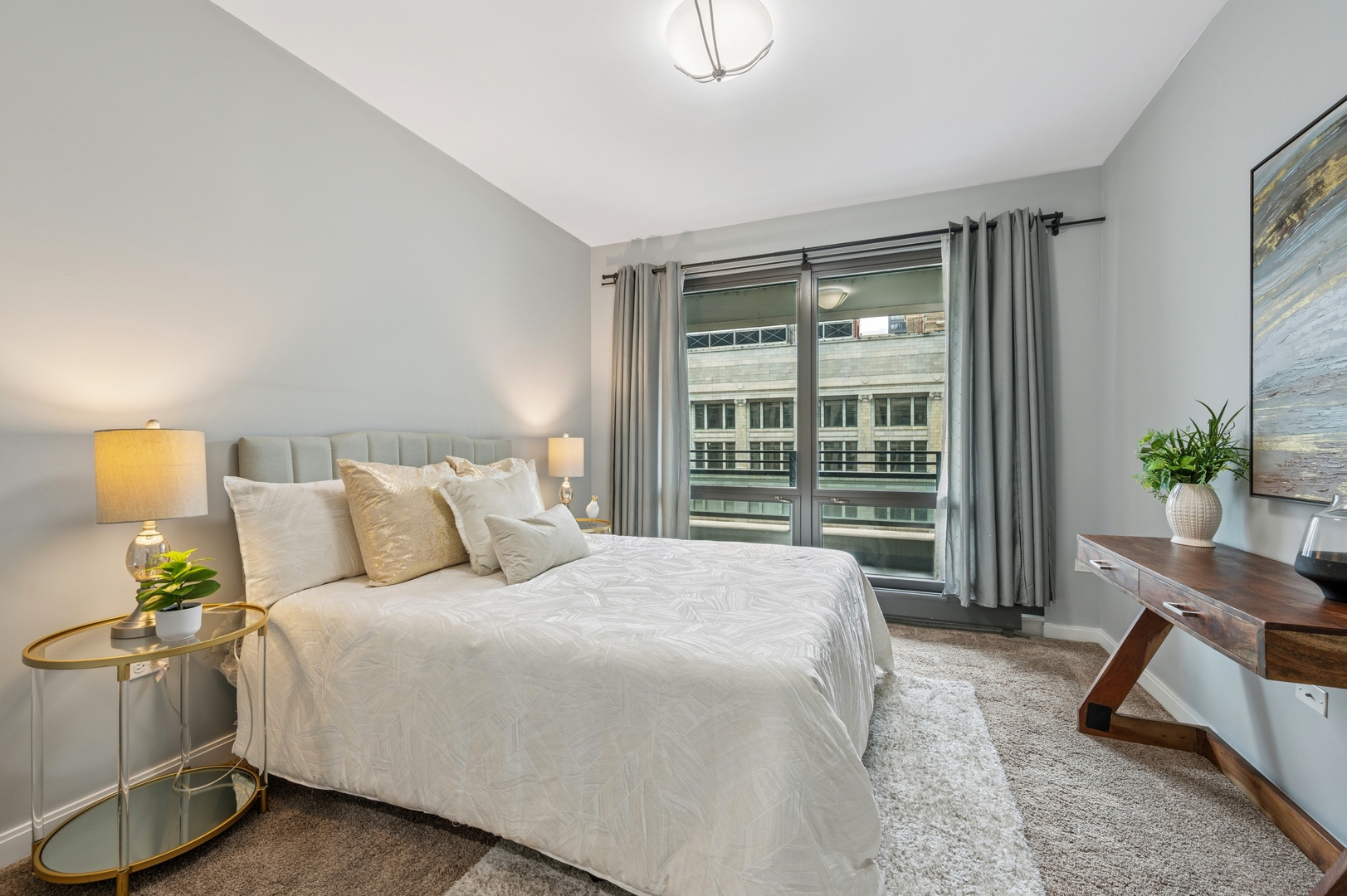 130 N GARLAND Court Unit: 1608