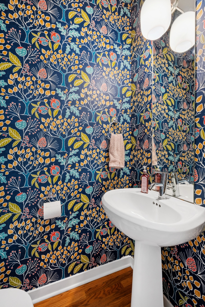 2065 N KEDZIE Avenue Unit: 112