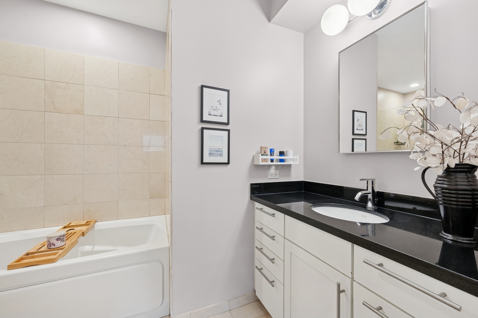 2065 N KEDZIE Avenue Unit: 112