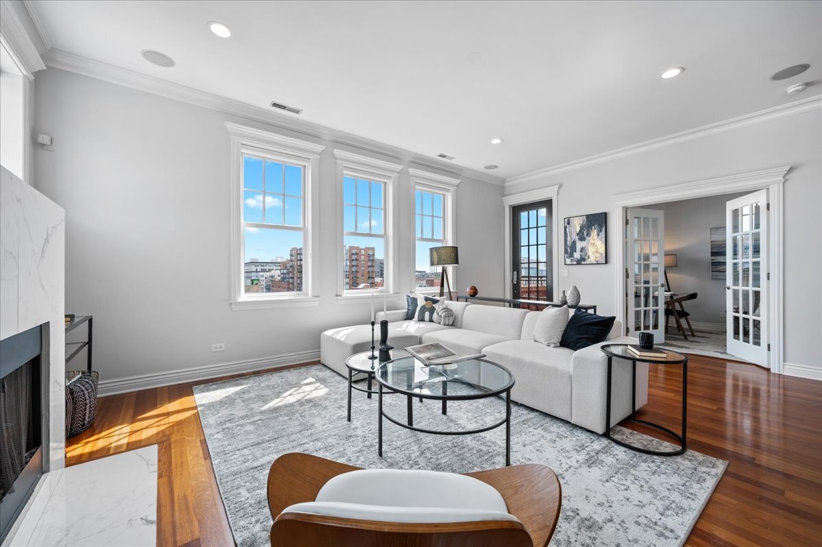 1148 W Monroe Street Unit: 6SE