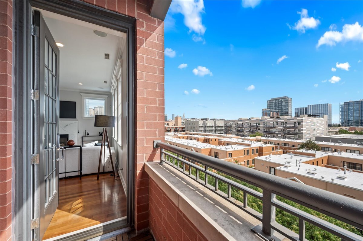 1148 W Monroe Street Unit: 6SE