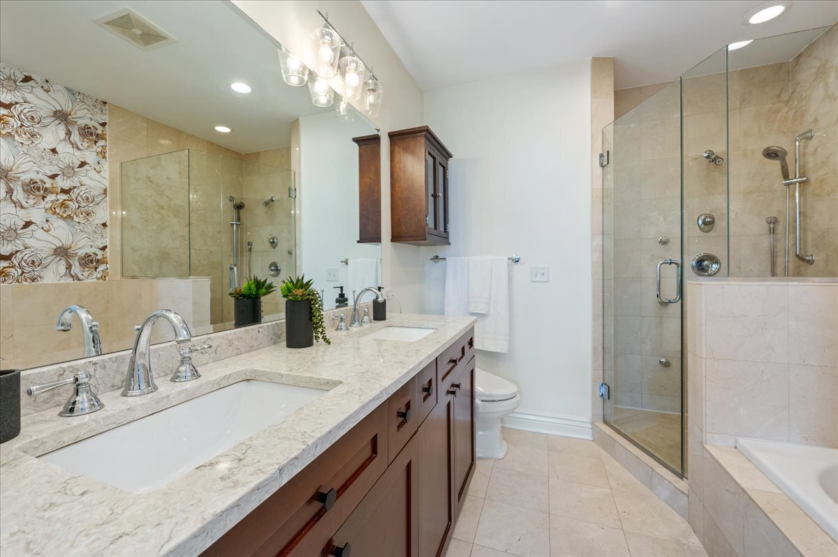 1148 W Monroe Street Unit: 6SE